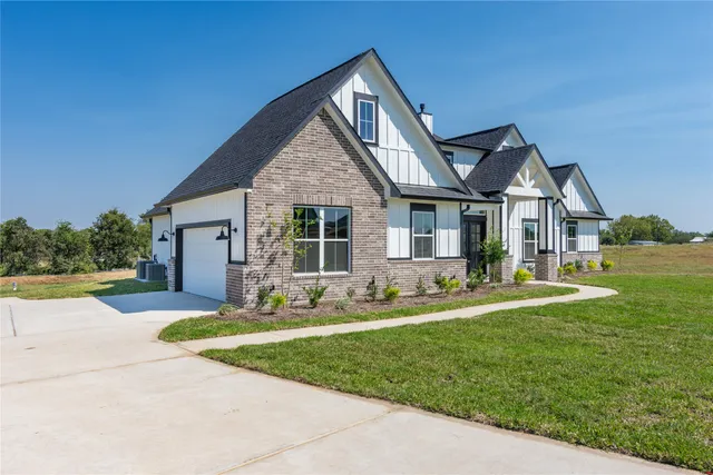 $798,775 | 1404 Bluebonnet Ridge Drive, Chappell Hill, TX 77426