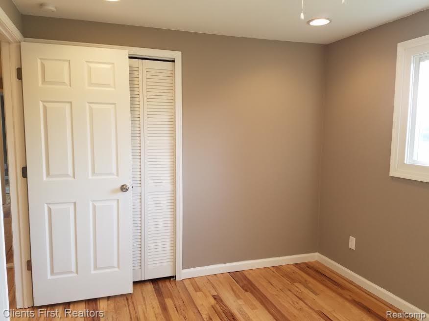 1030 Inkster Road Dearborn Heights, MI 48127 - Photo 31 of 49 30.jpg