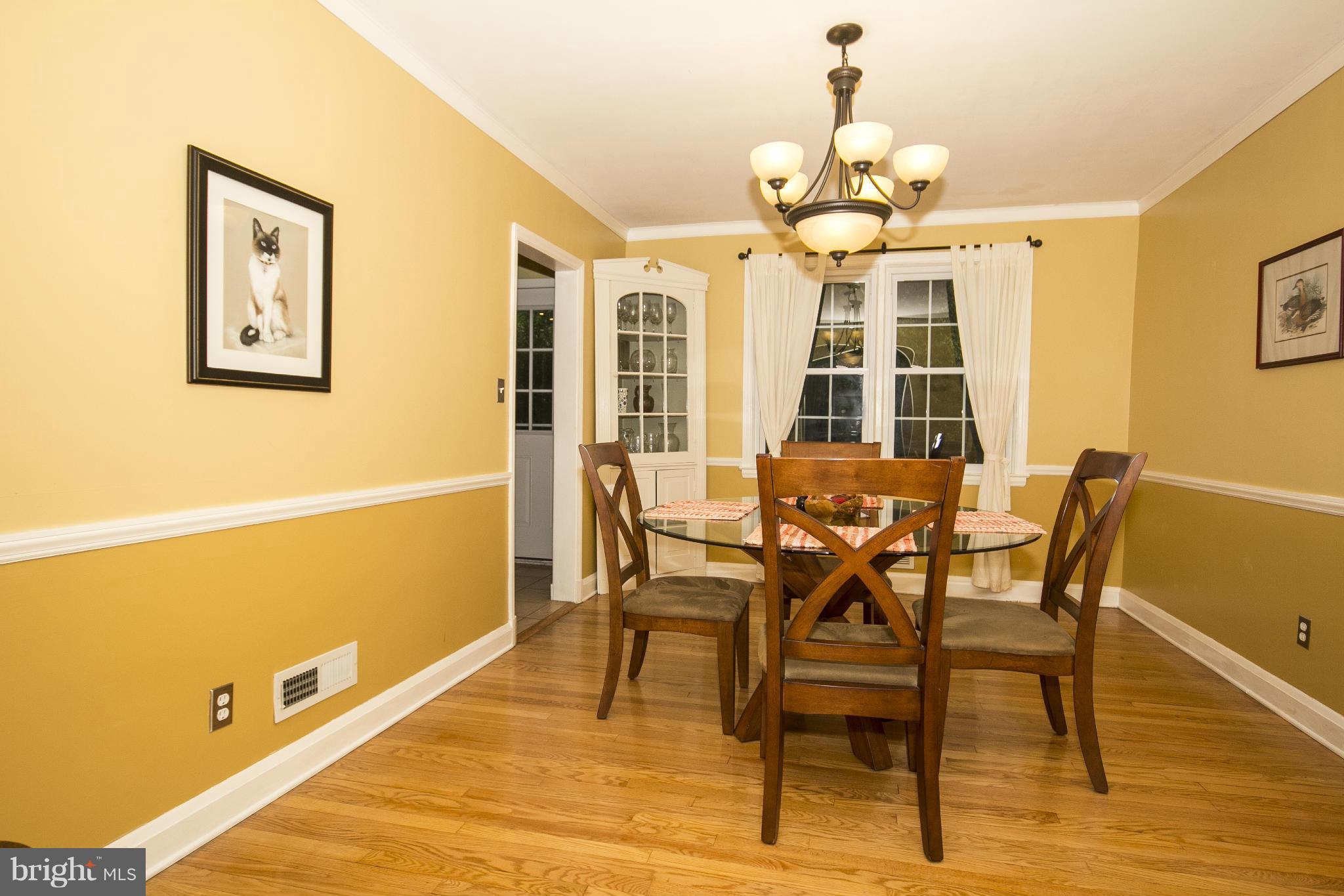 158 Dumbarton Road Baltimore, MD 21212 - Photo 7 of 20 Dining Room