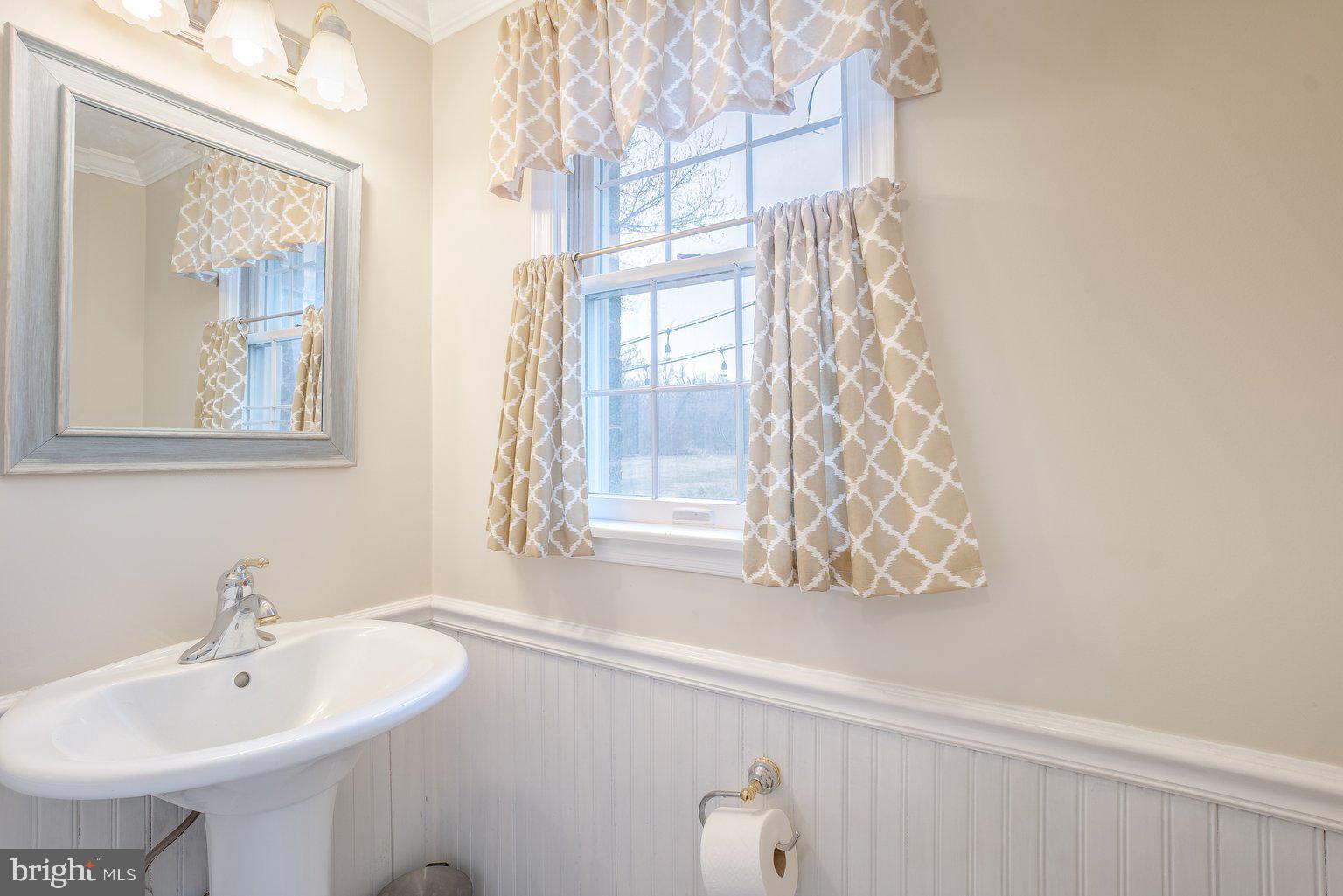 3837 Justin Road Monkton, MD 21111 - Photo 26 of 48 Half Bath/Main Level