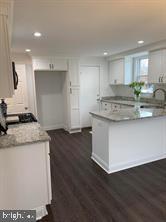 775 Braxton Road Ridley Park, PA 19078 - Photo 3 of 6 KITCHEN WITH BREAKFAST BAR