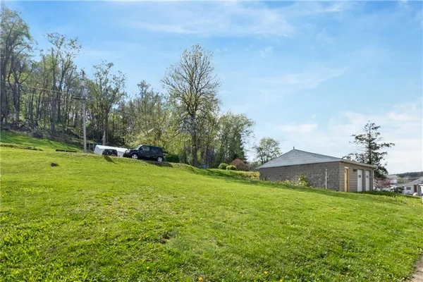 $159,900 | 108 Highland Avenue, Avella, PA 15312