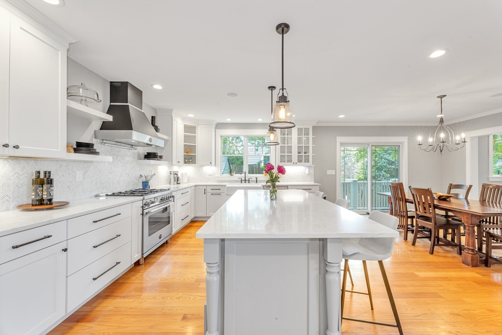 11 Chase Avenue, Unit 1 Lexington, MA 02421 - Photo 2 of 40