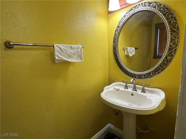 $1,845 | 3420 North Trilogy Drive, Las Vegas, NV 89108