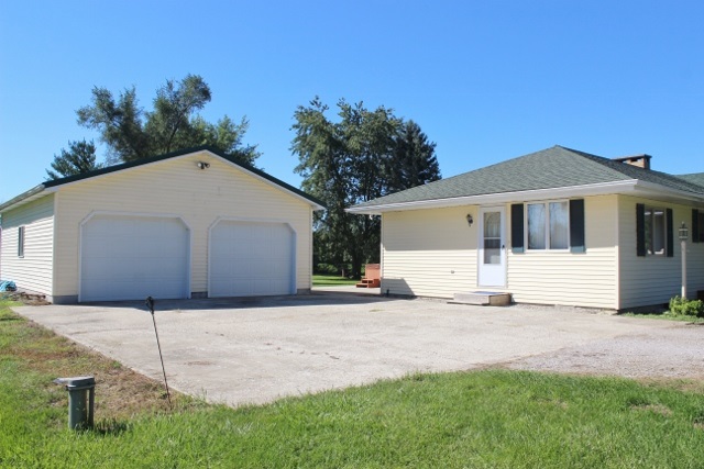 5202 East Monroe Road Breckenridge, MI 48615 - Photo 31 of 38 1823025-30.JPG