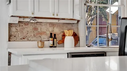 $978,000 | 632 Burgundy Street, New Orleans, LA 70112