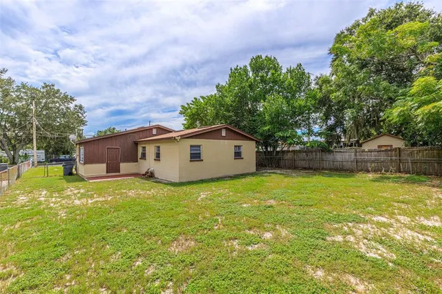 $179,900 | 2602 Sunshine Drive North, Lakeland, FL 33801