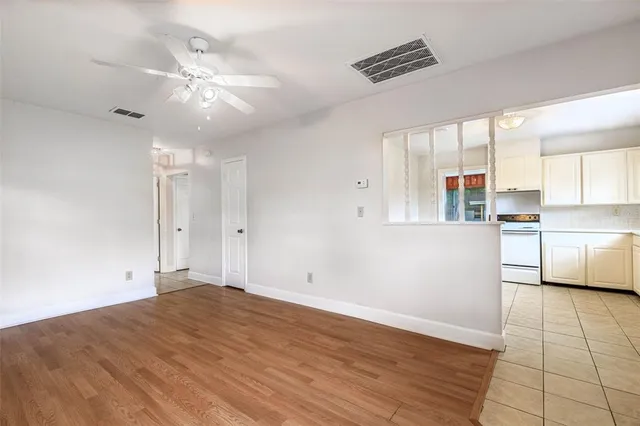 $179,900 | 2602 Sunshine Drive North, Lakeland, FL 33801