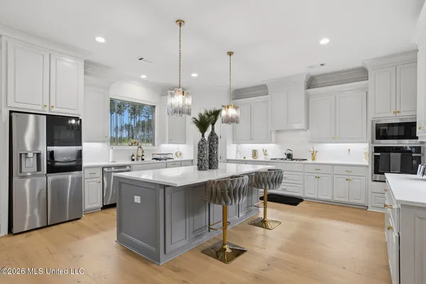 $640,000 | 230 Lost Oak Lane, Brandon, MS 39047