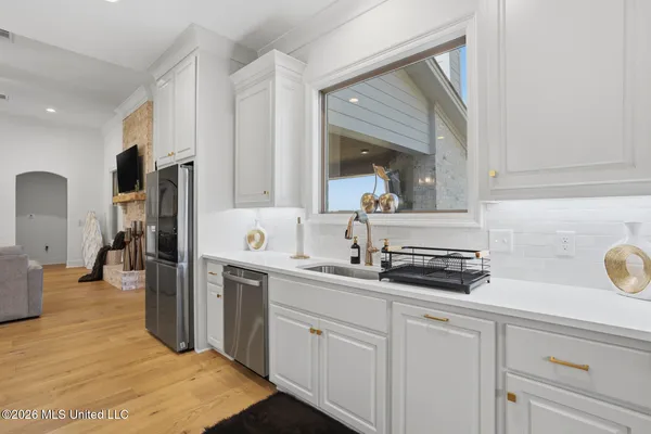 $640,000 | 230 Lost Oak Lane, Brandon, MS 39047