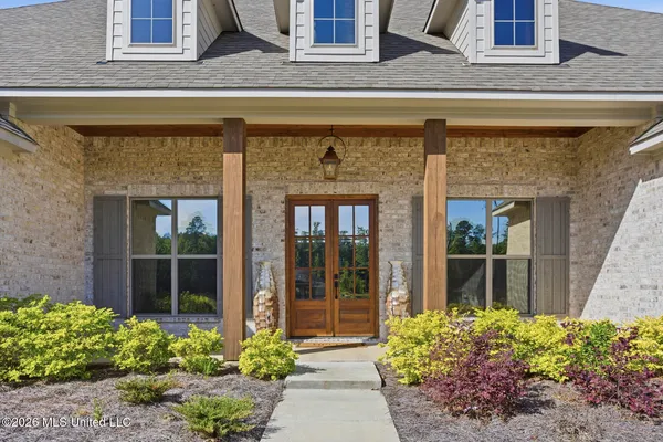 $640,000 | 230 Lost Oak Lane, Brandon, MS 39047