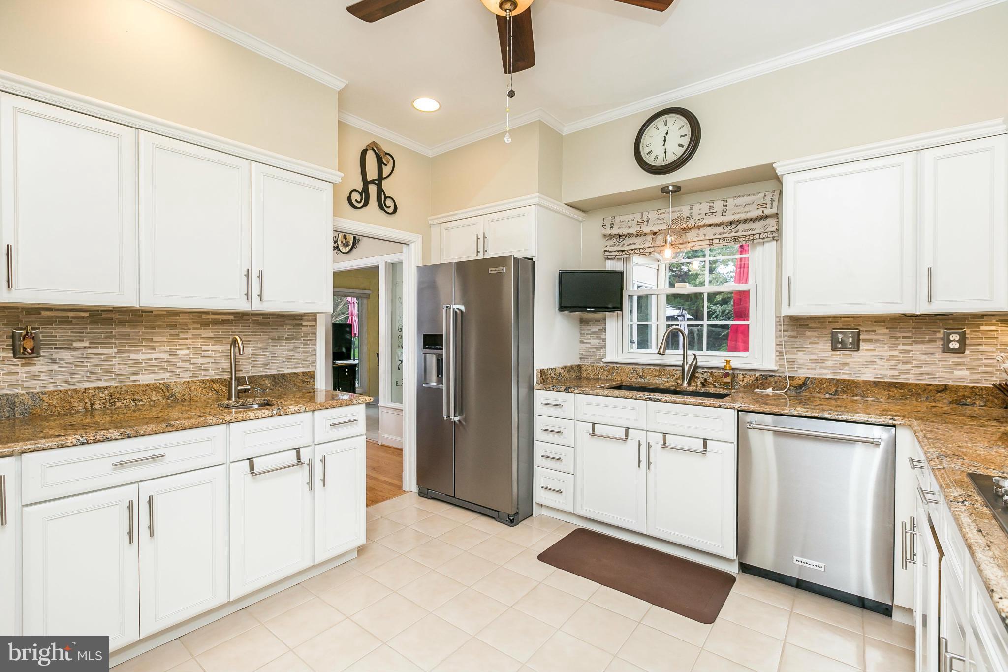 2211 Boxmere Road Lutherville-Timonium, MD 21093 - Photo 11 of 30 Kitchen