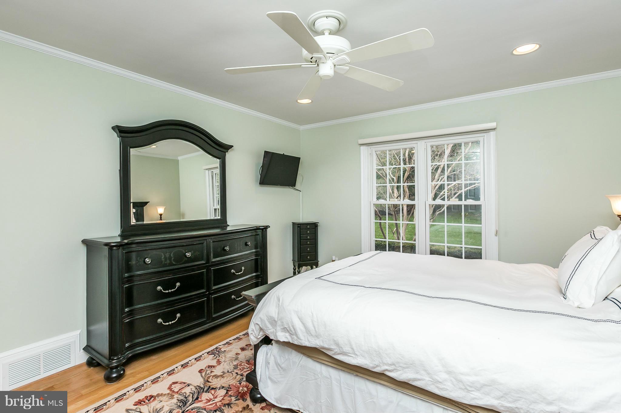 2211 Boxmere Road Lutherville-Timonium, MD 21093 - Photo 21 of 30 Bedroom