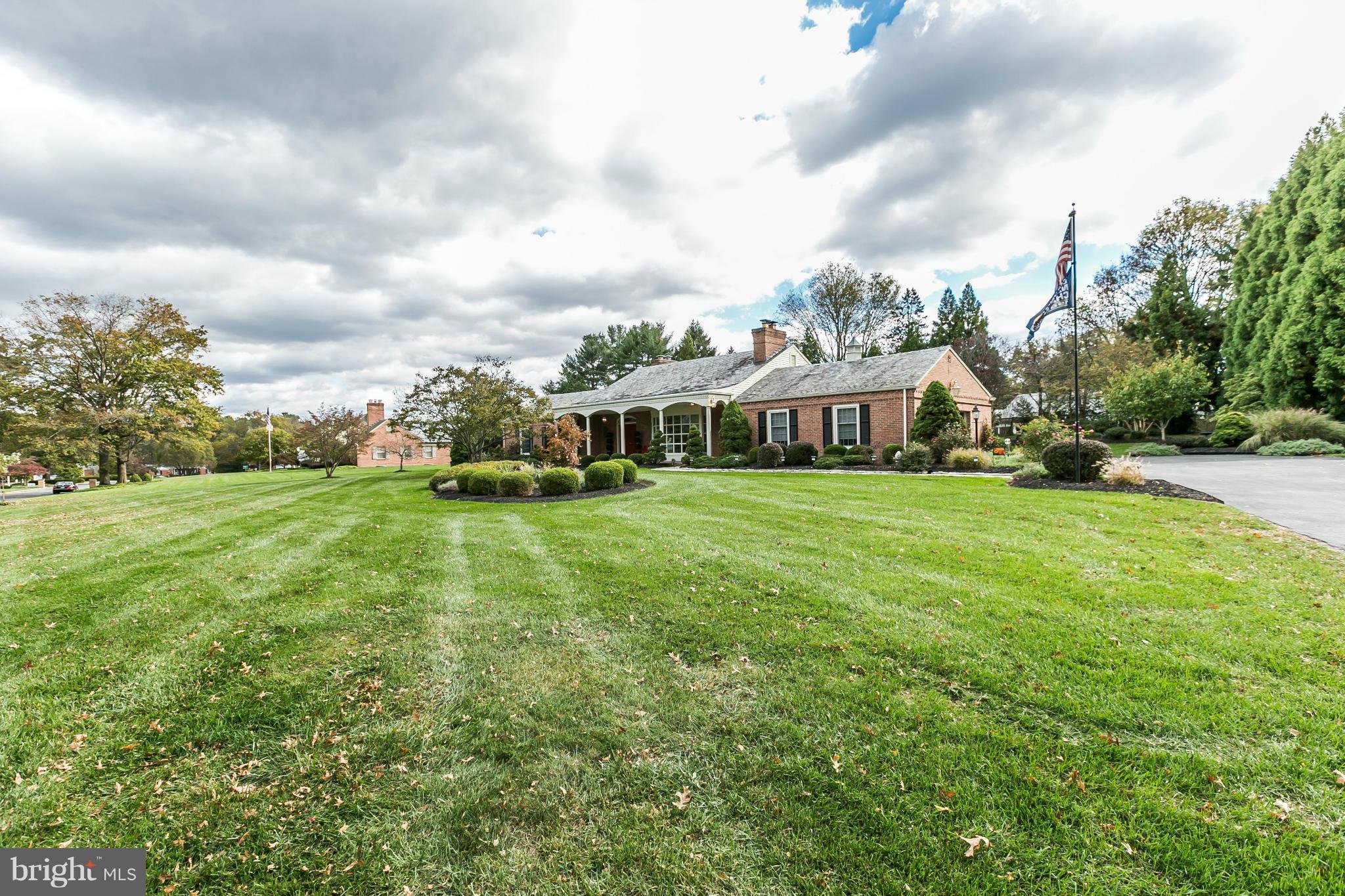 2211 Boxmere Road Lutherville-Timonium, MD 21093 - Photo 30 of 30 Front Yard