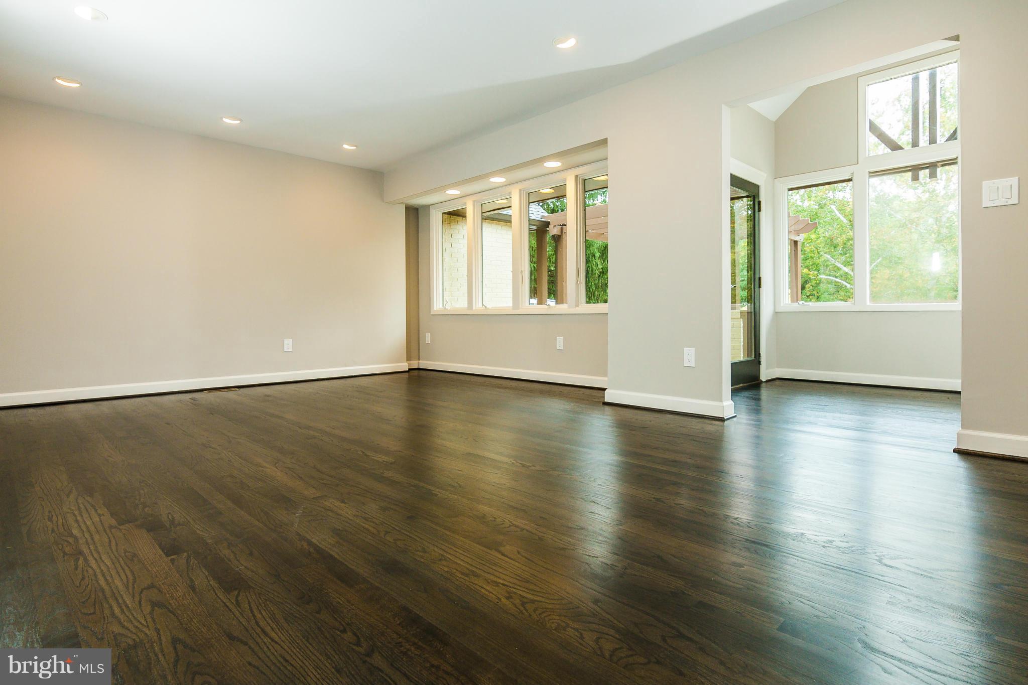 26727 Clarksburg Road Damascus, MD 20872 - Photo 13 of 30 Interior (General)