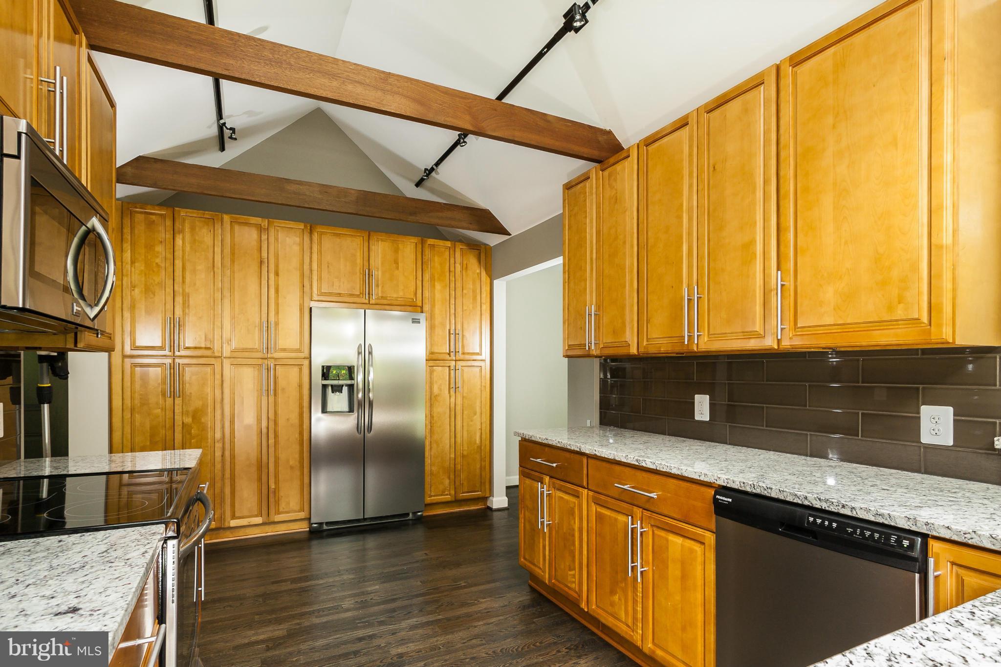 26727 Clarksburg Road Damascus, MD 20872 - Photo 4 of 30 Kitchen