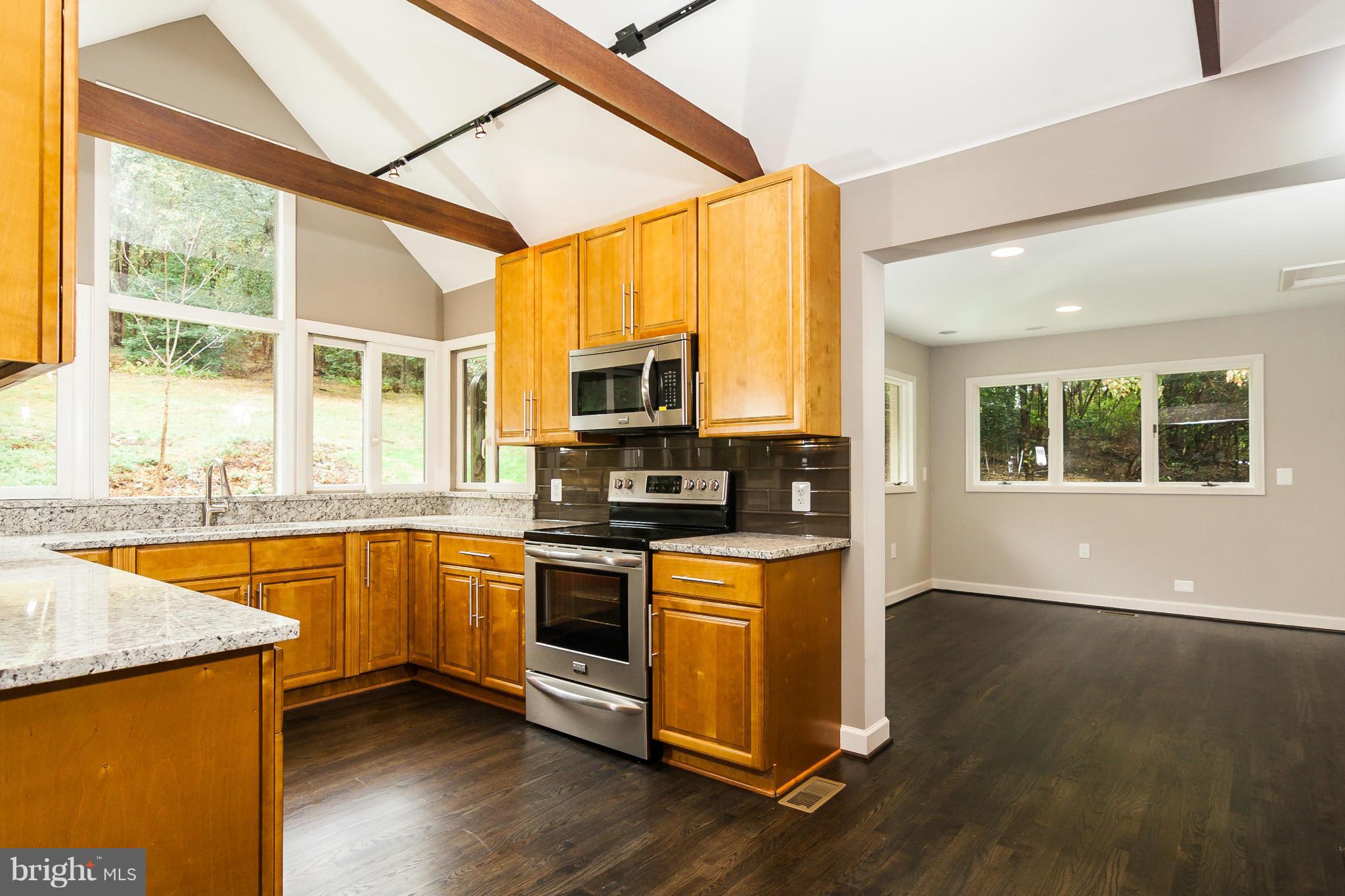 26727 Clarksburg Road Damascus, MD 20872 - Photo 5 of 30 Kitchen
