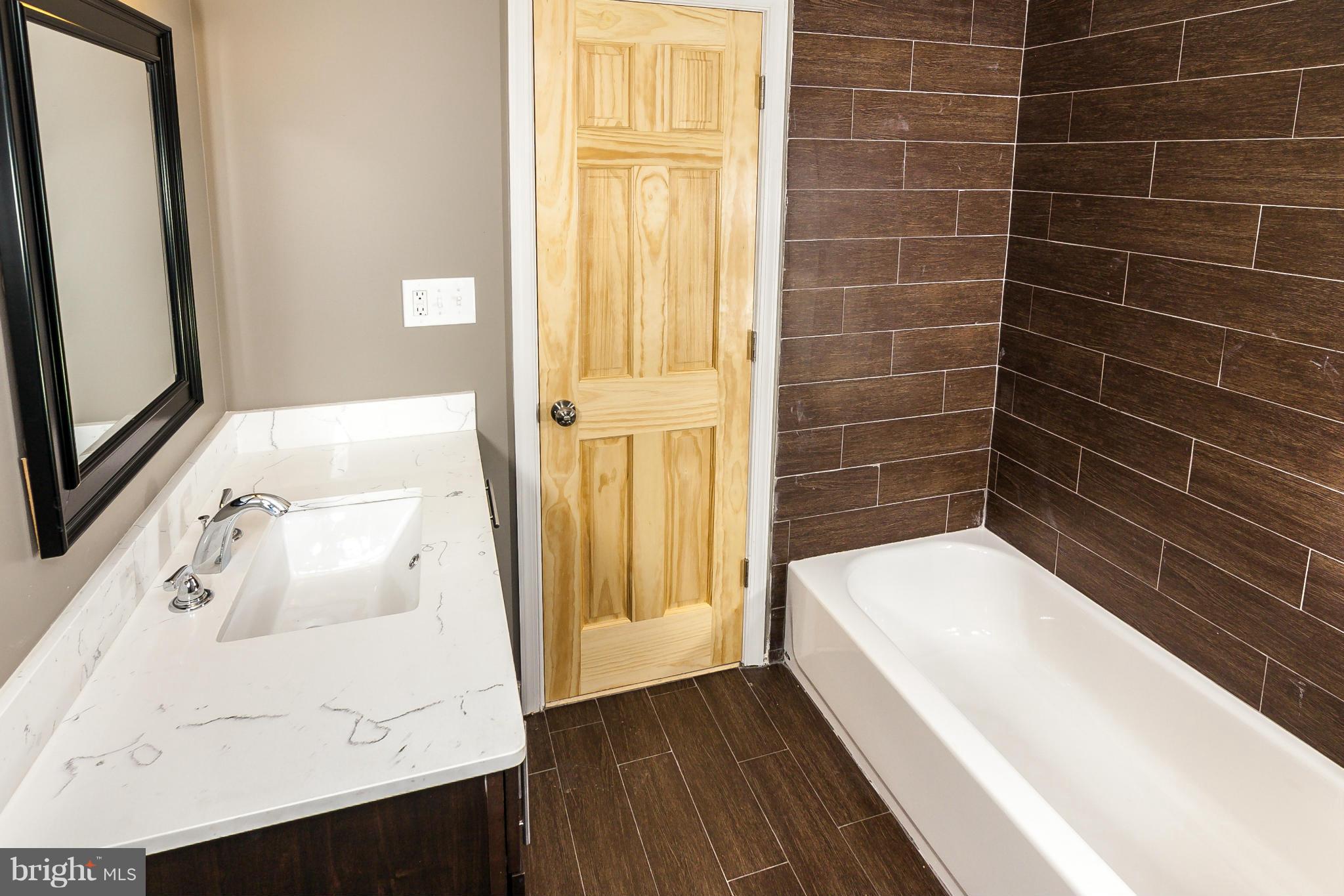 26727 Clarksburg Road Damascus, MD 20872 - Photo 10 of 30 Interior (General)