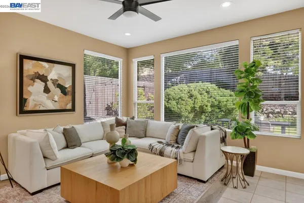$749,000 | 1857 Greenlaw Way, Folsom, CA 95630