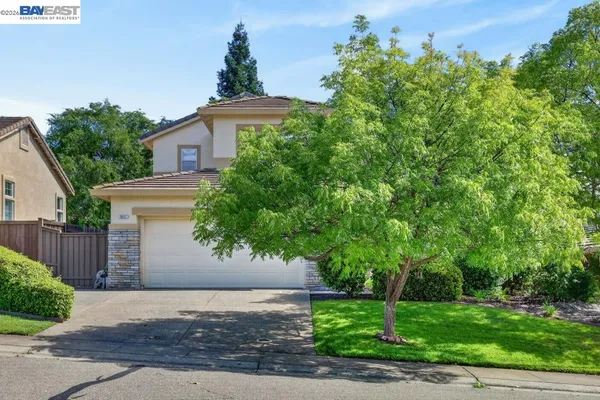 $749,000 | 1857 Greenlaw Way, Folsom, CA 95630