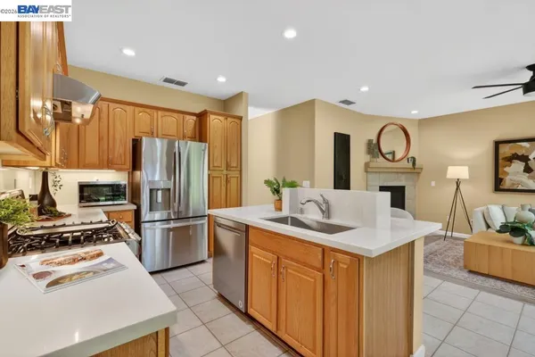 $749,000 | 1857 Greenlaw Way, Folsom, CA 95630