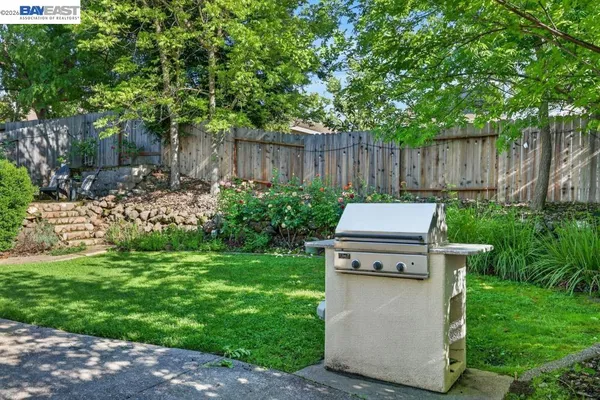 $749,000 | 1857 Greenlaw Way, Folsom, CA 95630