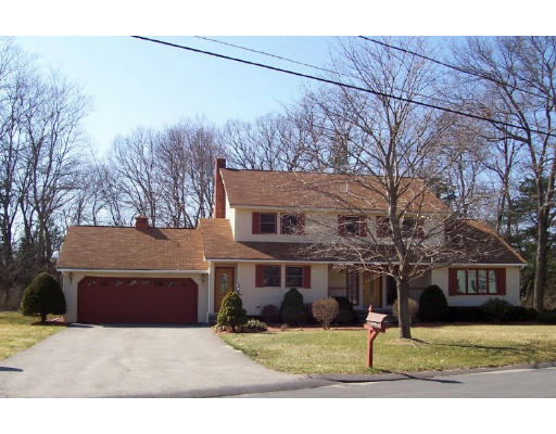 44 Wayside Road Tewksbury, MA 01876 - Photo 1 of 13 Gallery Image 1