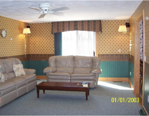 44 Wayside Road Tewksbury, MA 01876 - Photo 5 of 13 Gallery Image 5