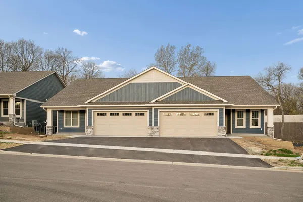 $532,375 | 2793 Thompson Drive, River Falls, WI 54022