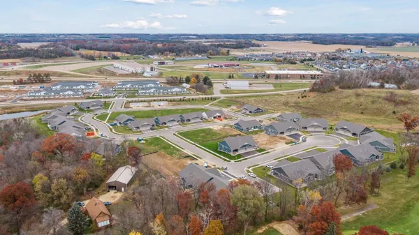 $532,375 | 2793 Thompson Drive, River Falls, WI 54022