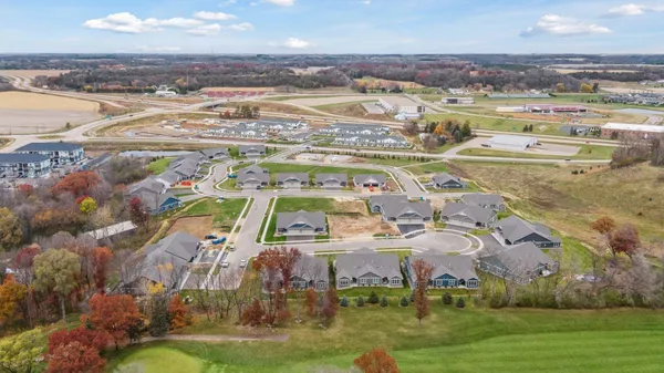 $532,375 | 2793 Thompson Drive, River Falls, WI 54022