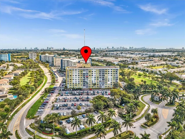 $225,000 | 4400 Hillcrest Drive, Unit 617B, Hollywood, FL 33021