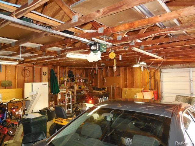 2220 Highfield Road Waterford, MI 48329 - Photo 25 of 30 25.jpg