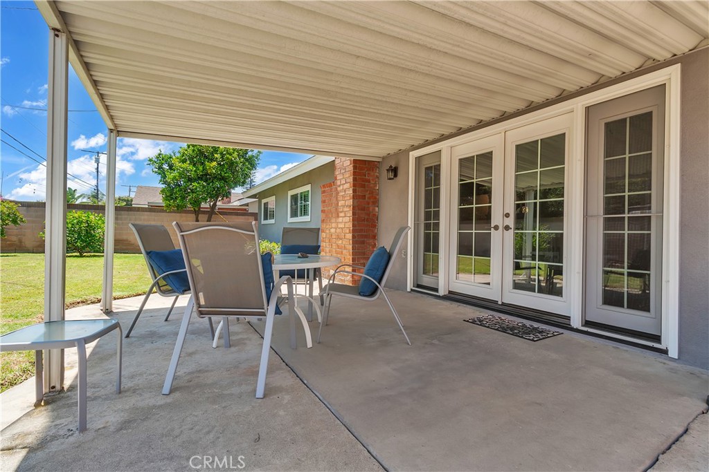 2874 Heather Road Long Beach, CA 90815 - Photo 35 of 37 patio