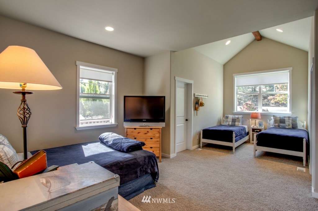 1190 South Lakeshore Road Chelan, WA 98816 - Photo 19 of 25 Gallery Image 19