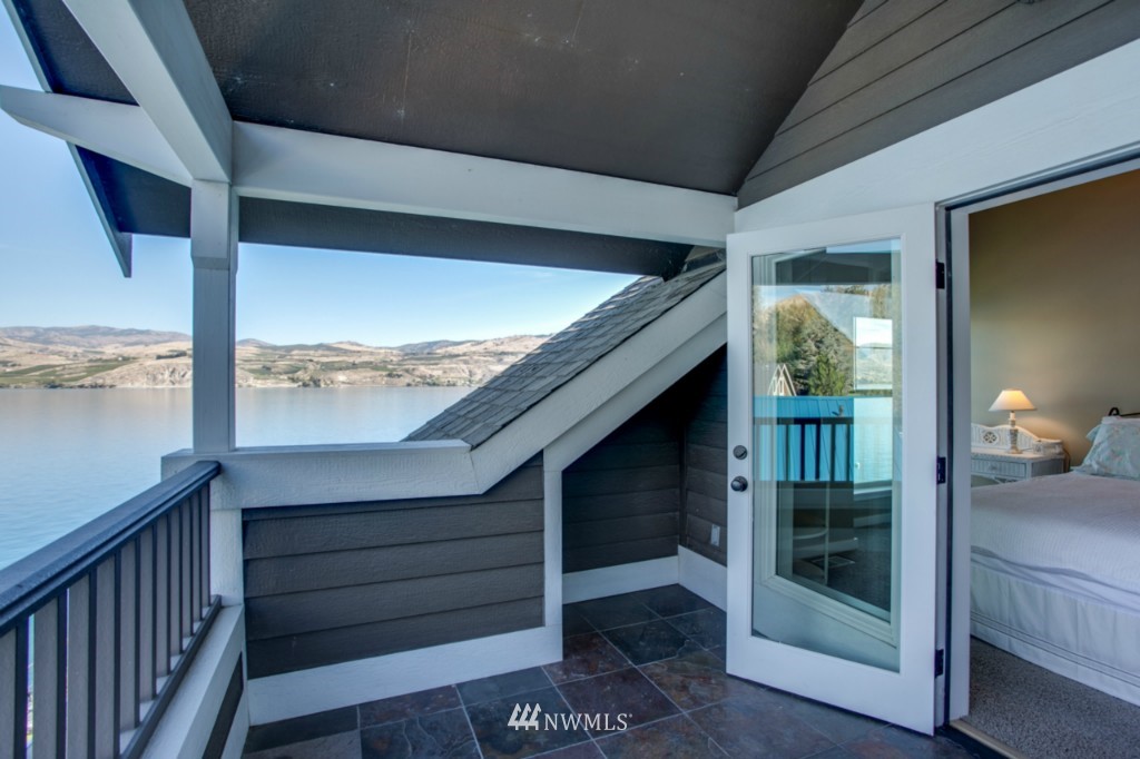 1190 South Lakeshore Road Chelan, WA 98816 - Photo 24 of 25 Gallery Image 24