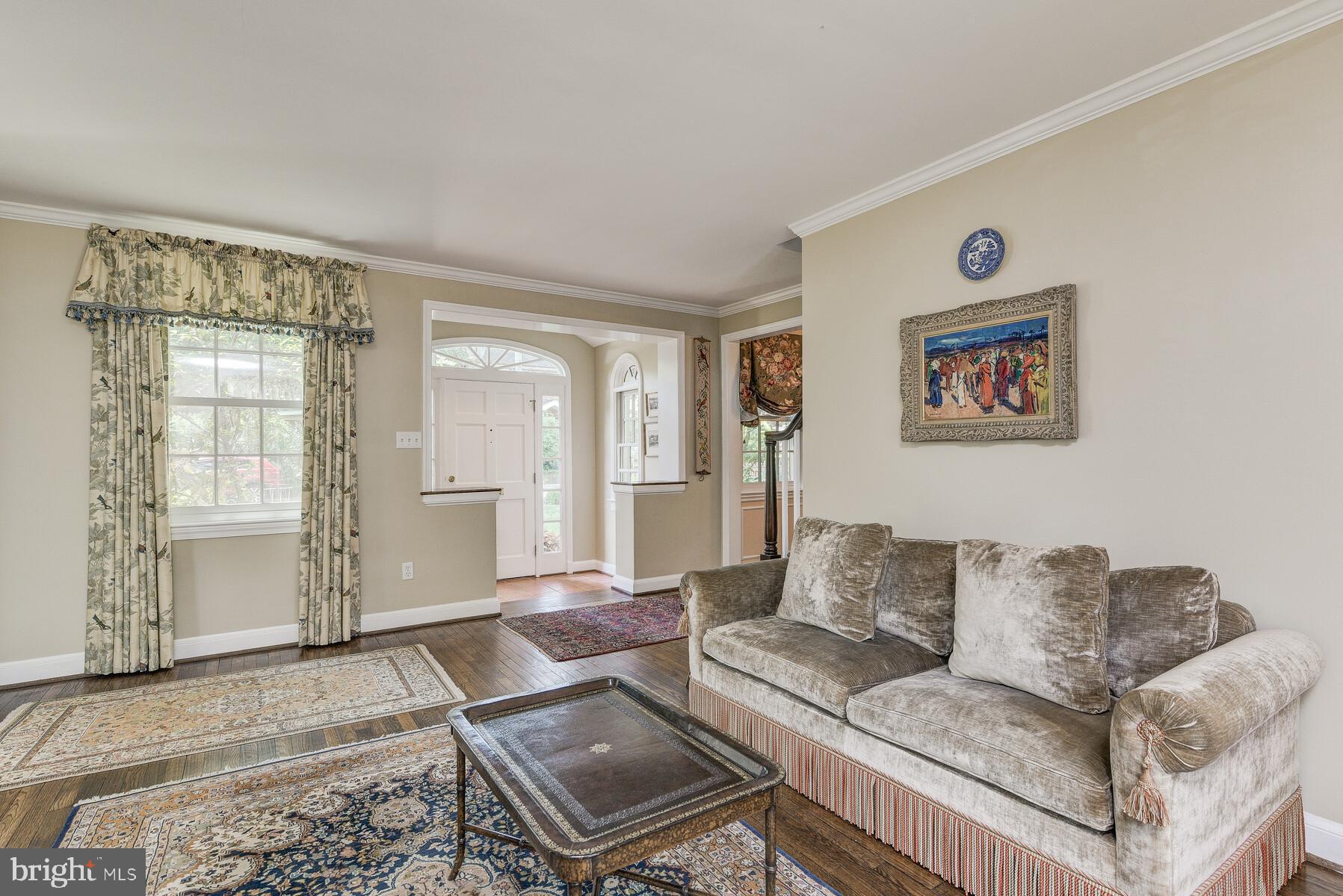 5913 Namakagan Road Bethesda, MD 20816 - Photo 9 of 52 Gallery Image 9