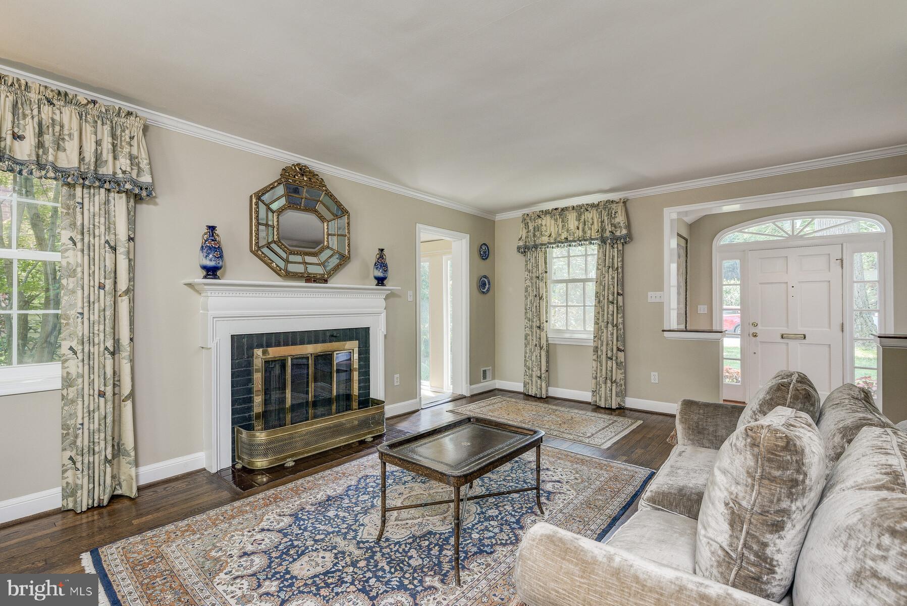 5913 Namakagan Road Bethesda, MD 20816 - Photo 10 of 52 Gallery Image 10