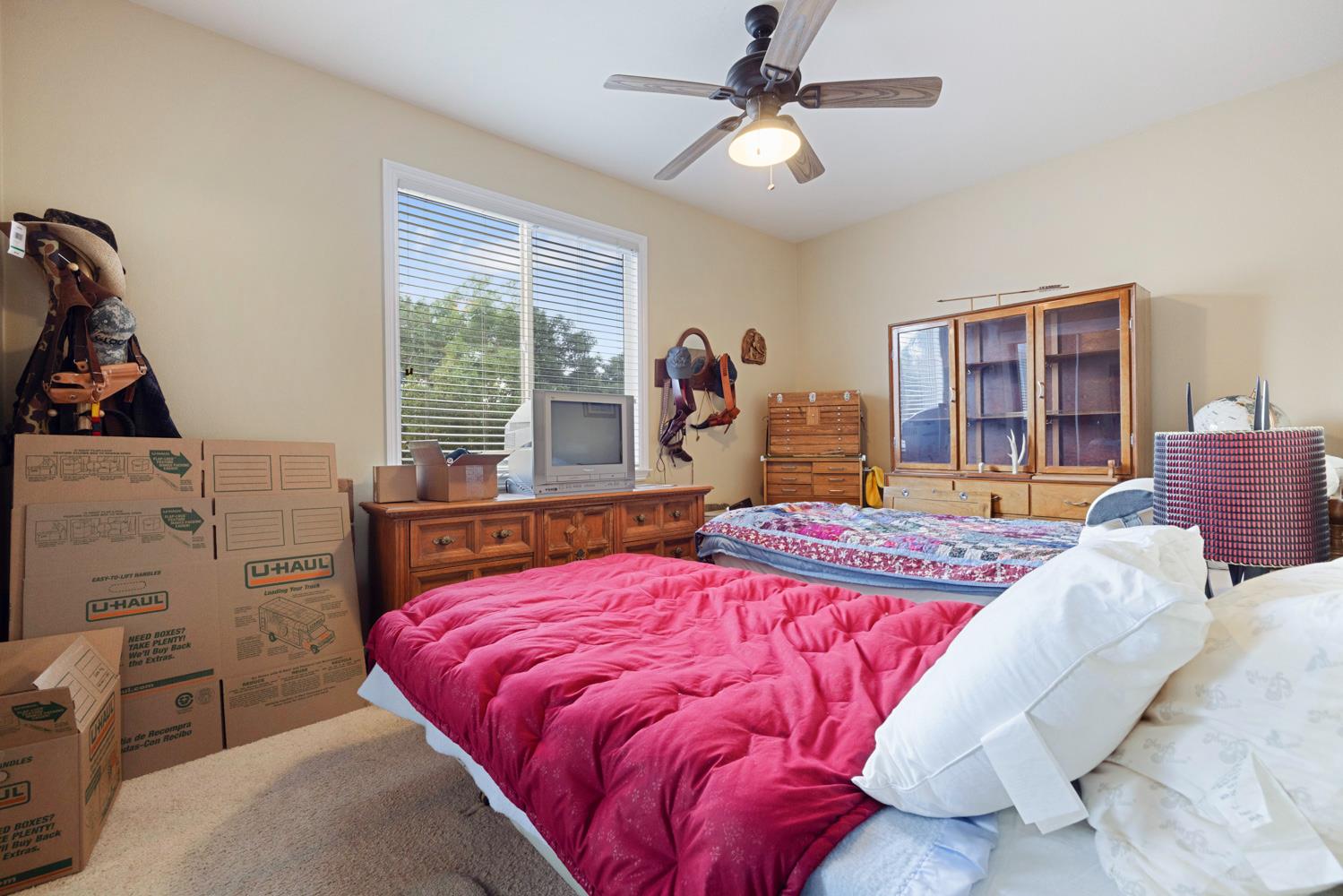 4237 Blake Drive Modesto, CA 95356 - Photo 29 of 45 Gallery Image 29