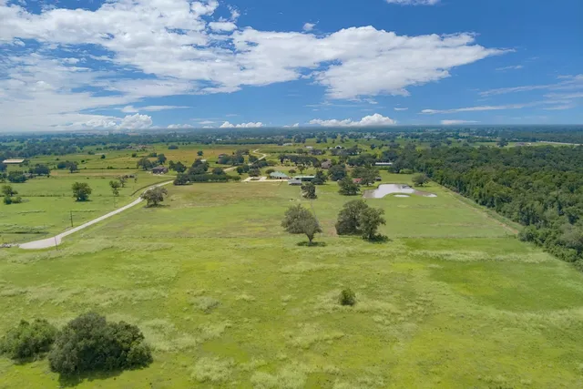 $358,990 | 2310 Majestic Oaks Court, Rosharon, TX 77583