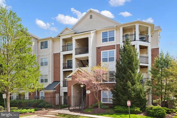 $265,000 | 12901 Centre Park Circle, Unit 217, Herndon, VA 20171