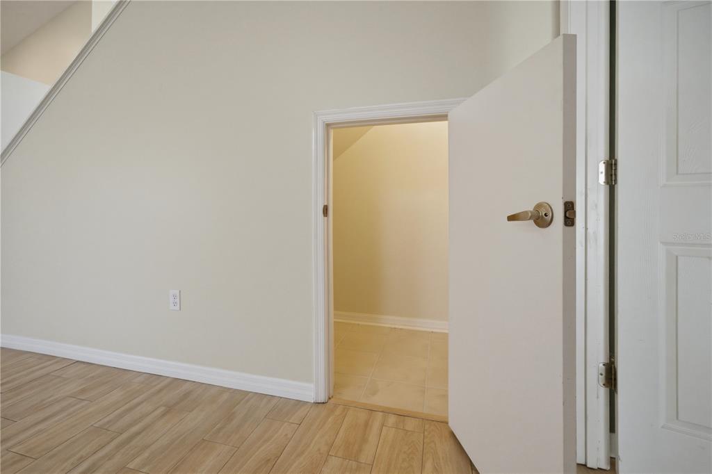632 Blenheim Loop Winter Springs, FL 32708 - Photo 32 of 55 a view of a room with wooden floor