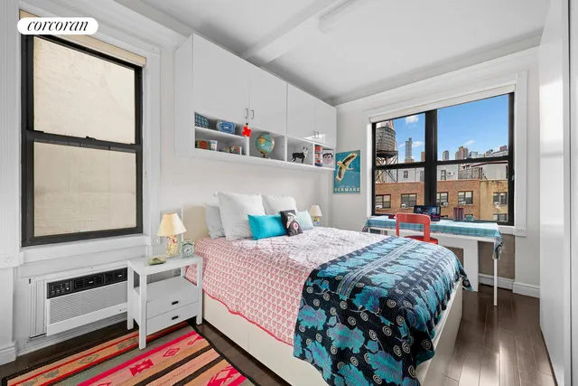 $575,000 | 116 West 72nd Street, Unit 10D | Upper West Side