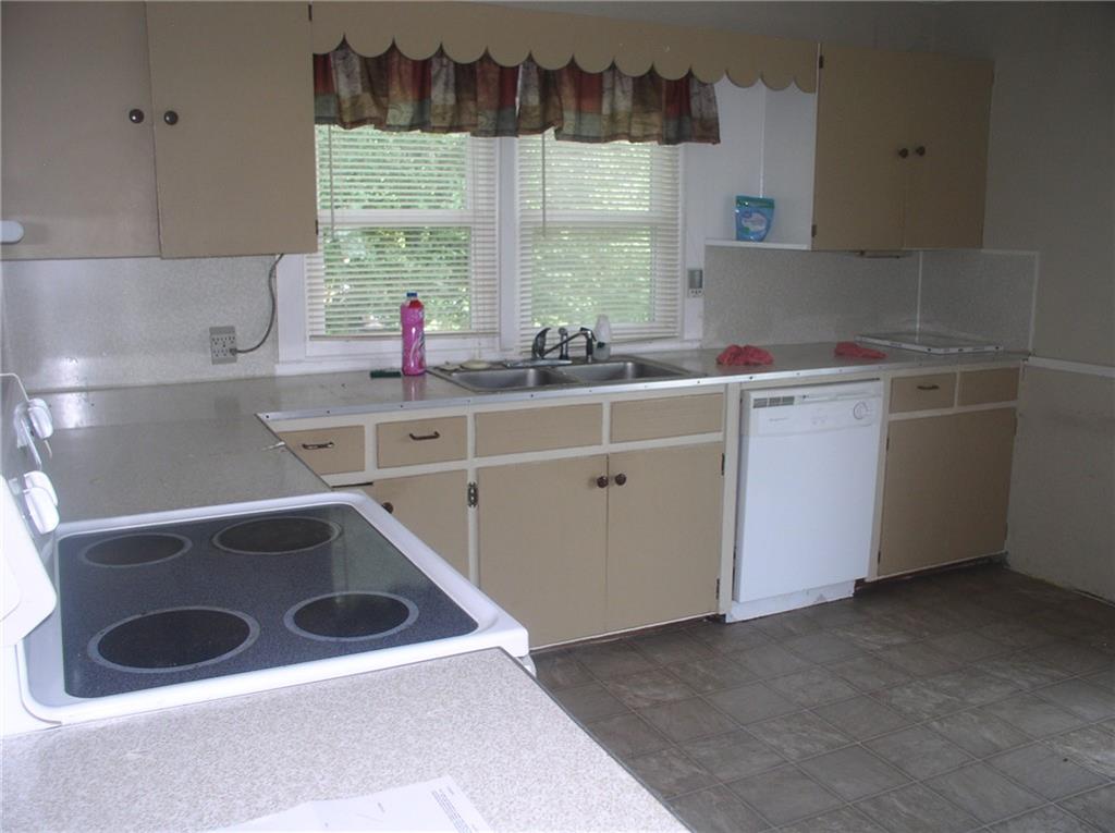 4670 Rifle Range Road Conover, NC 28613 - Photo 15 of 23 Gallery Image 15
