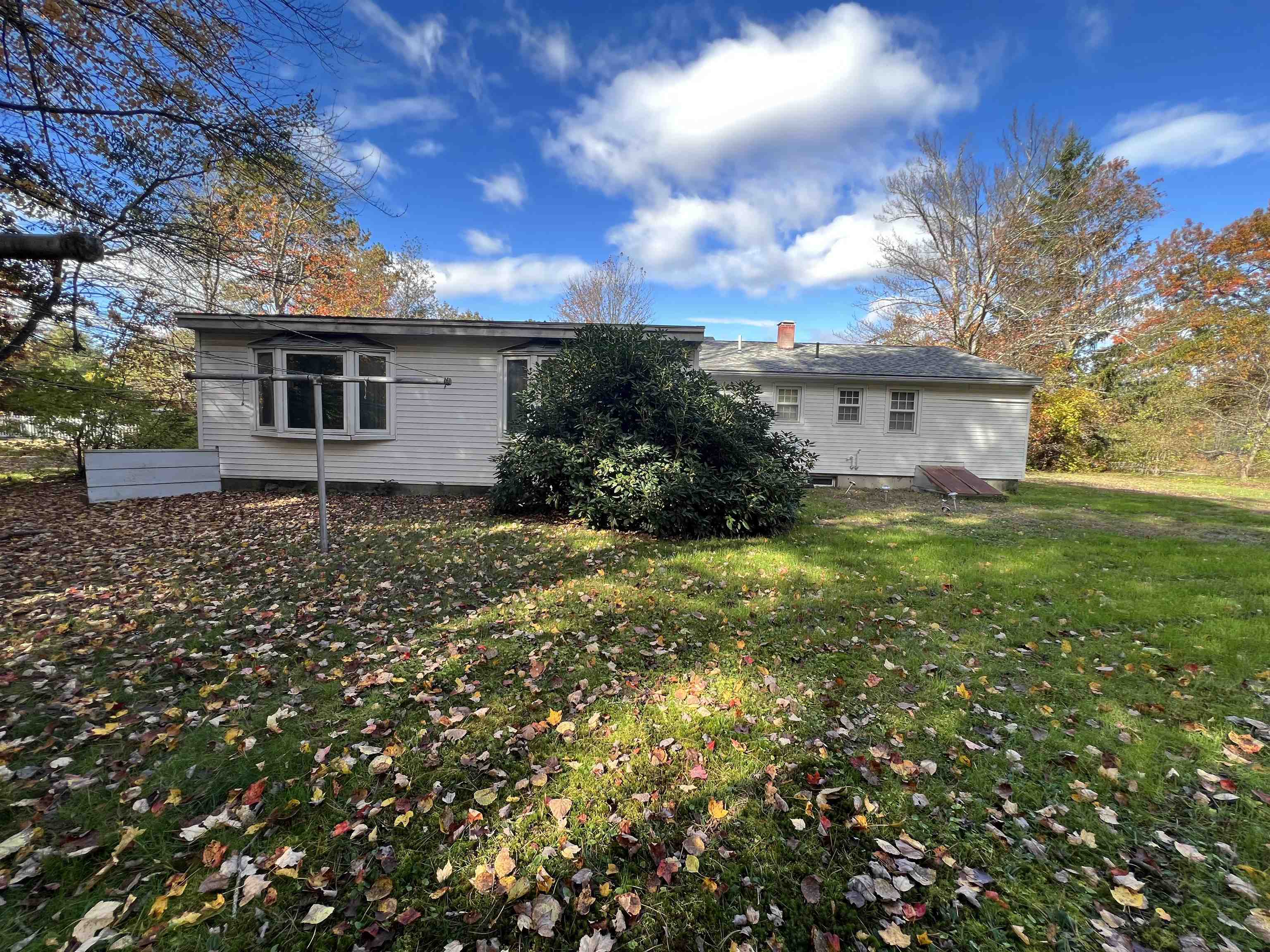 50 Camp Sargent Road Merrimack, NH 03054 - Photo 2 of 20