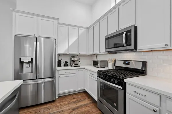 $2,950 | 1514 Beall Street, Houston, TX 77008