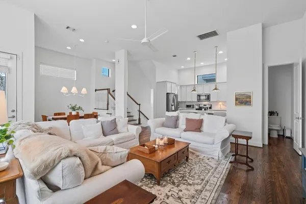 $2,950 | 1514 Beall Street, Houston, TX 77008