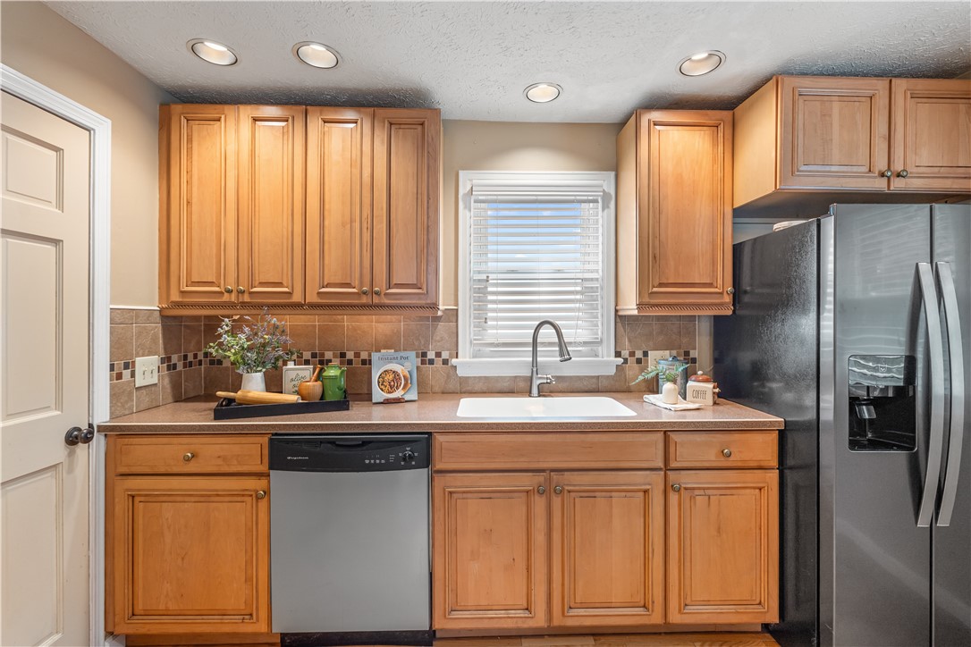 59 Westview Terrace Rochester, NY 14620 - Photo 11 of 34 Gallery Image 11