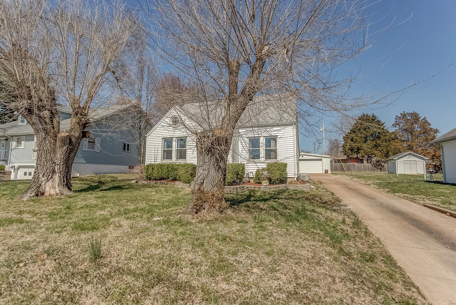 528 South Rapp Avenue Columbia, IL 62236 - Photo 33 of 39 Gallery Image 33