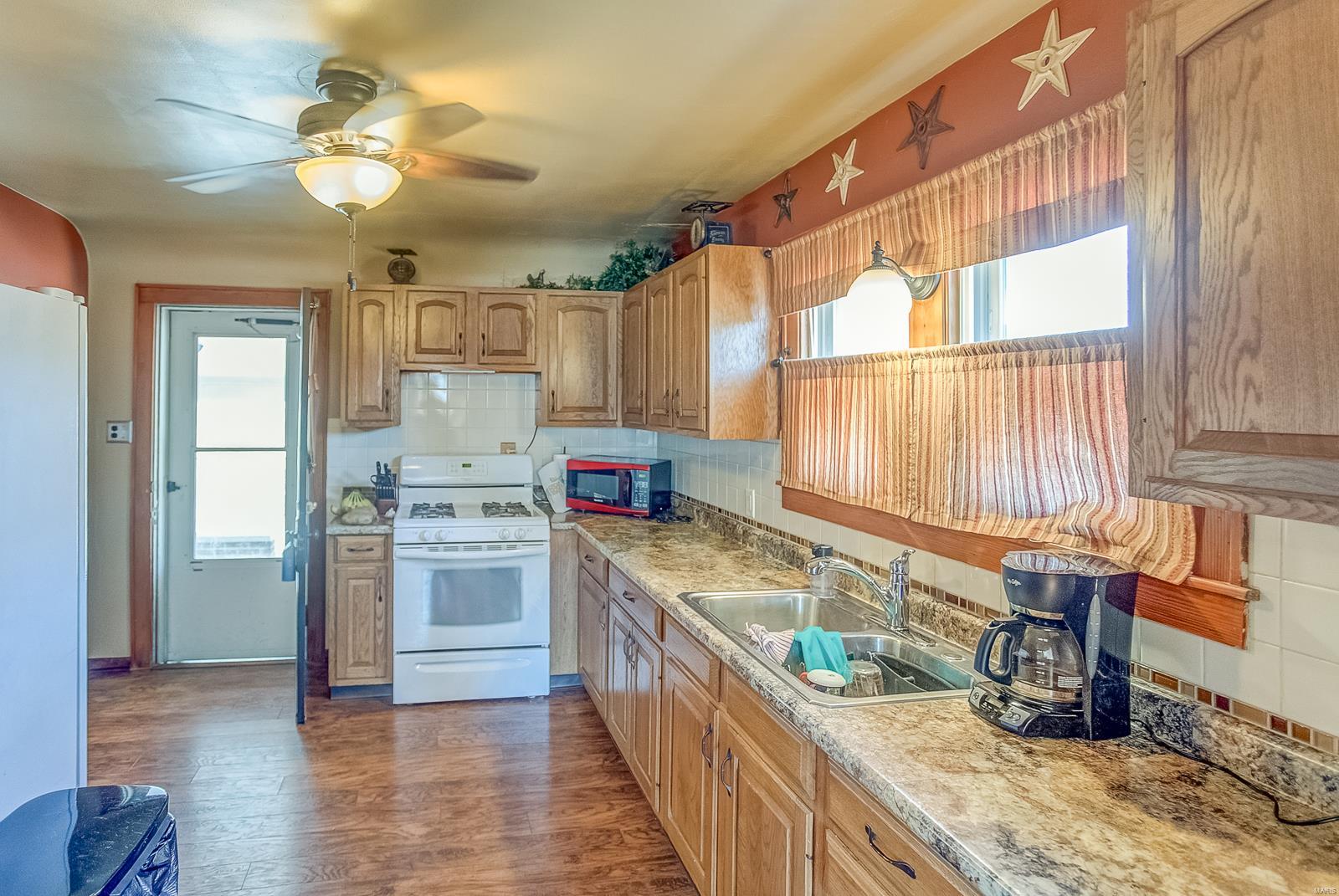 528 South Rapp Avenue Columbia, IL 62236 - Photo 6 of 39 Gallery Image 6